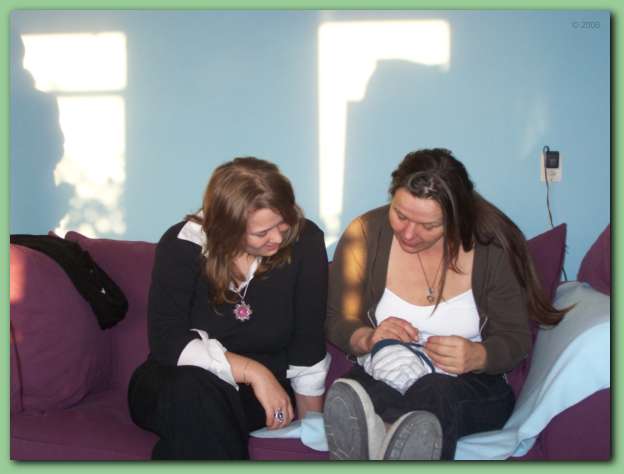 602x451 pixels (23K)